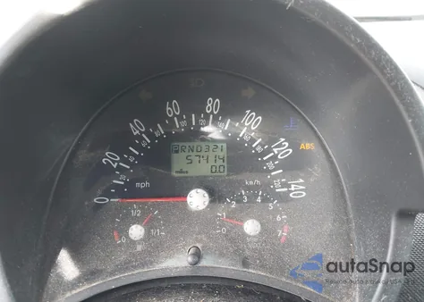 2000 Volkswagen New Beetle Gls z USA, uszkodzony, nr VIN 3VWCC21C7YM481945